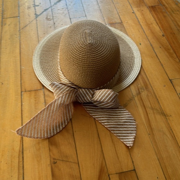 David and young Tan Sun Hat with Bow - Picture 2 of 5